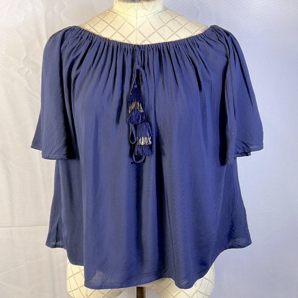 Lilly Pulitzer Navy Blue Top Size Medium Stretch Neckline with Tassels Like New - Picture 1 of 9